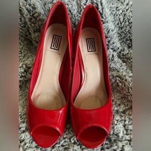 NEVER WORN Size 7.5 Red Peep toe Pumps Heels